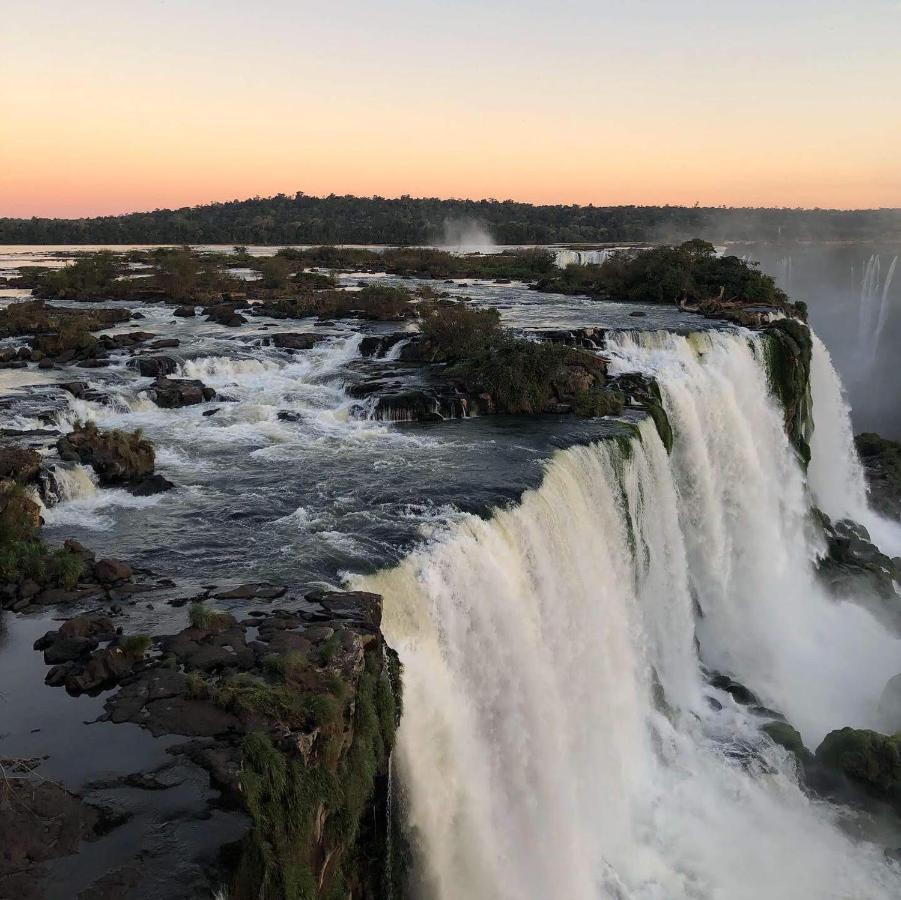 Apê confortável no coração de Foz! TÉRREO Foz do Iguaçu Exterior foto